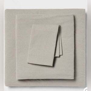 Nwt room essentials 3 piece twin XL jersey sheet set gray